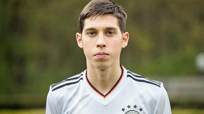 Profile picture ofEmanuel Mirchev