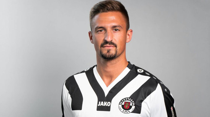 Profilbild vonAdrian Vollmer