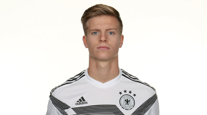 Dzenis Burnic Spielerprofil DFB Datencenter