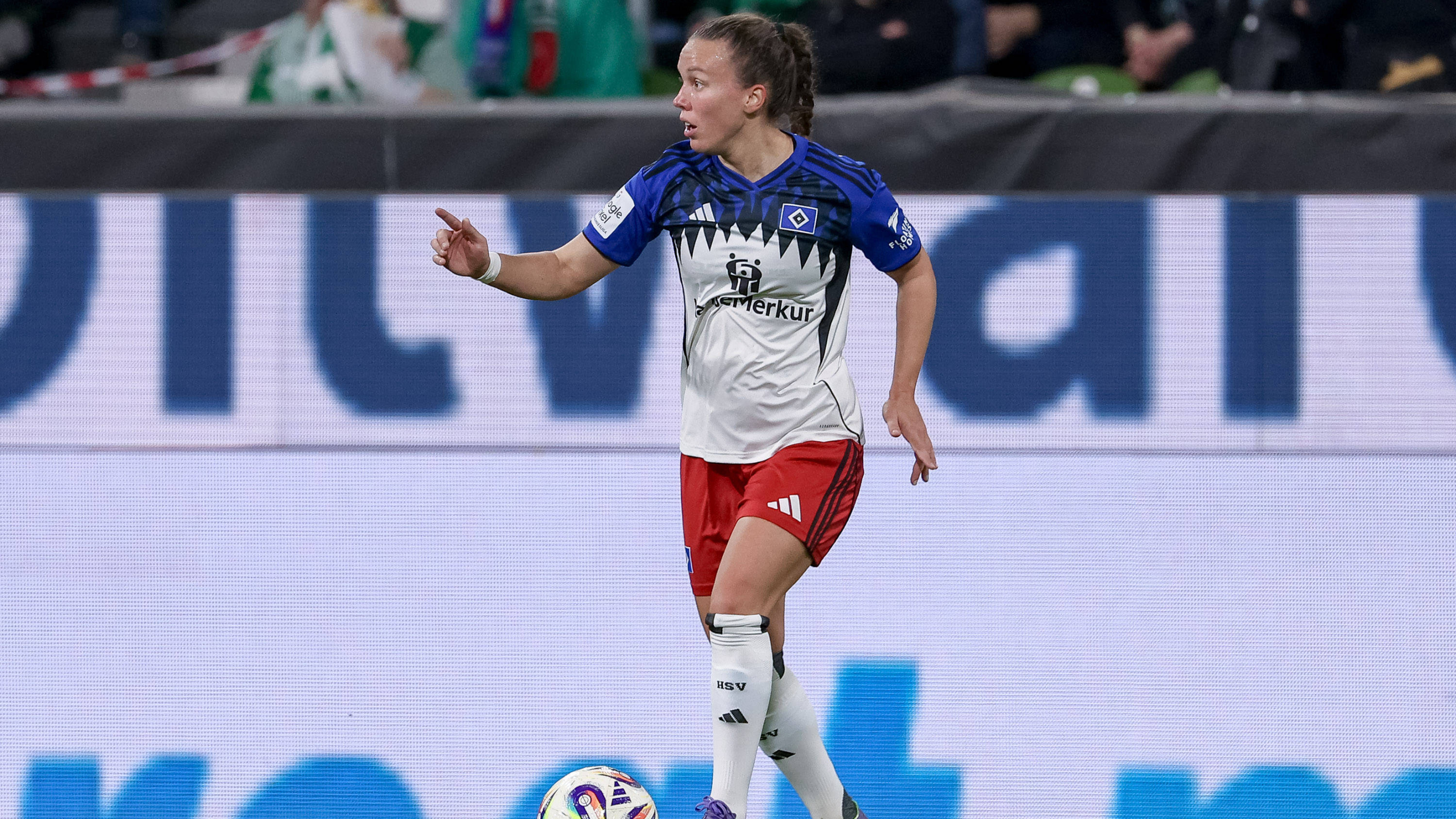 HSV-Zugang Viktoria Schwalm: "Es können gar nicht genug Spiele sein"