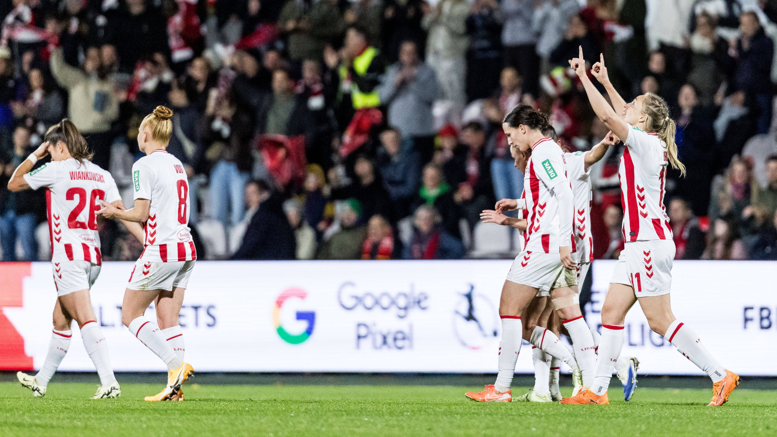 Bei Startelfdebüt: Pauline Bremer bringt Köln auf Kurs