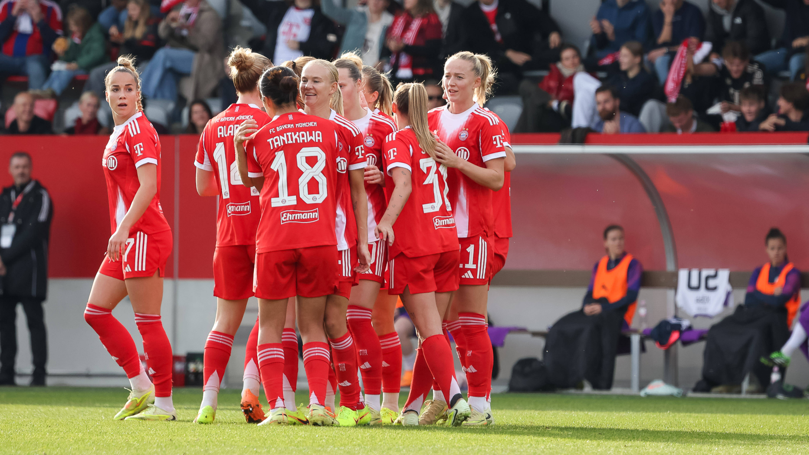 Torjubiläum für Lea Schüller bei Bayerns 4:1-Erfolg