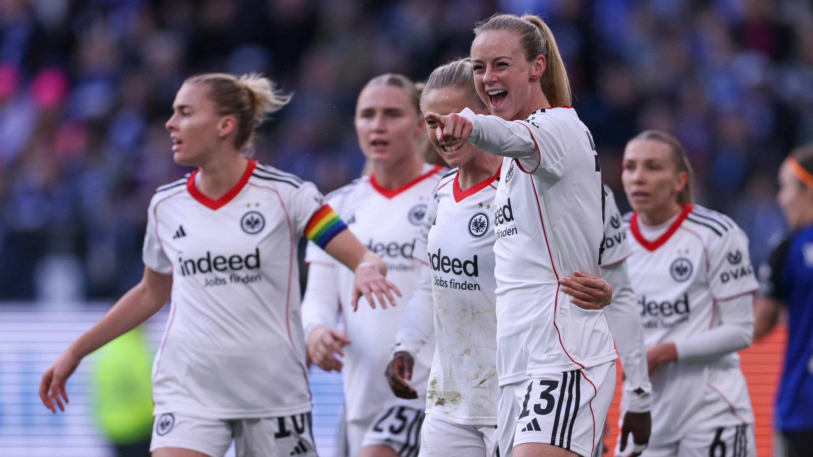 4:0 beim HSV: Frankfurt holt ersten Auswärtssieg