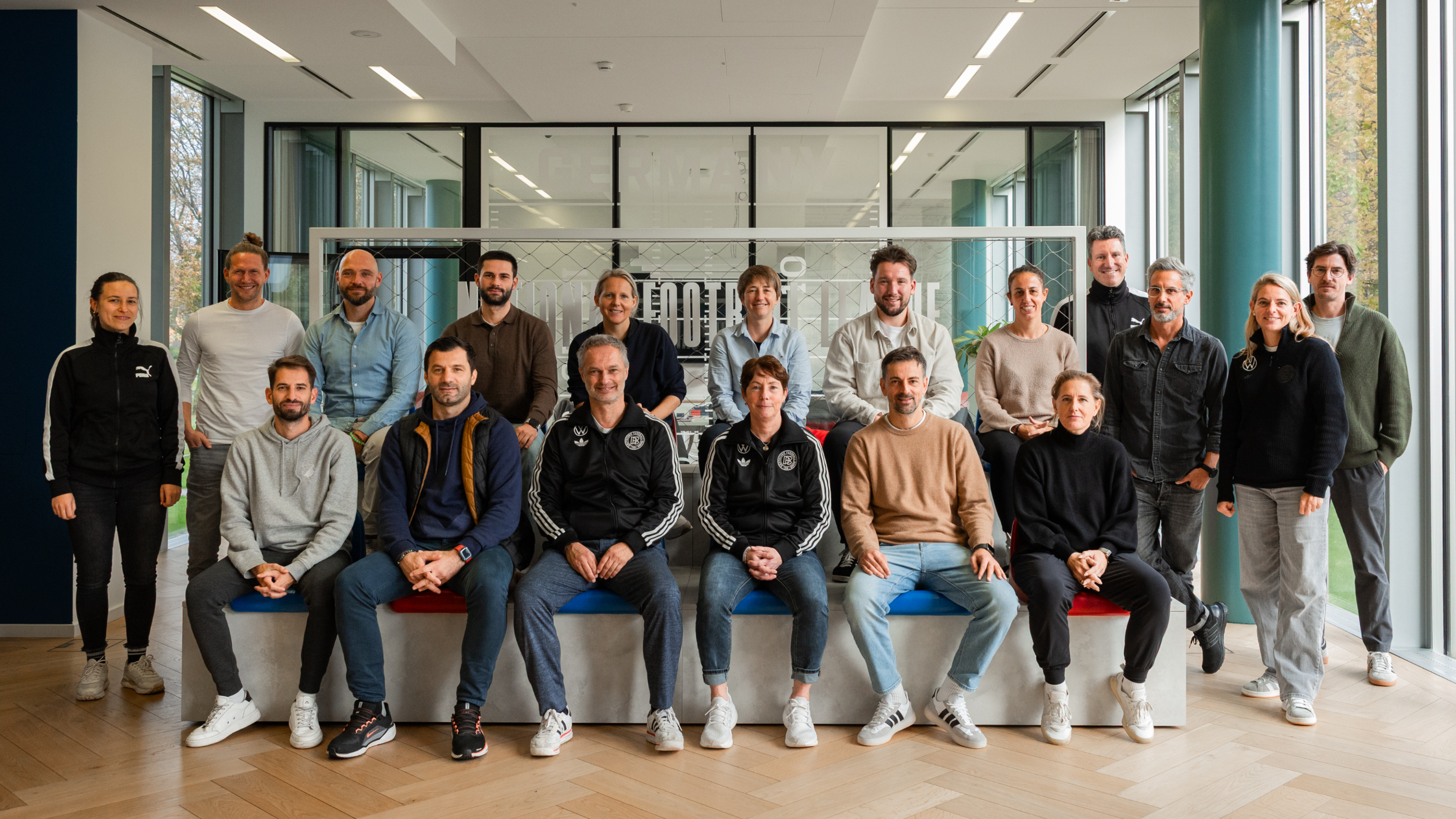 Trainer*innen der Frauen-Bundesliga treffen sich mit DFB zum Fachaustausch