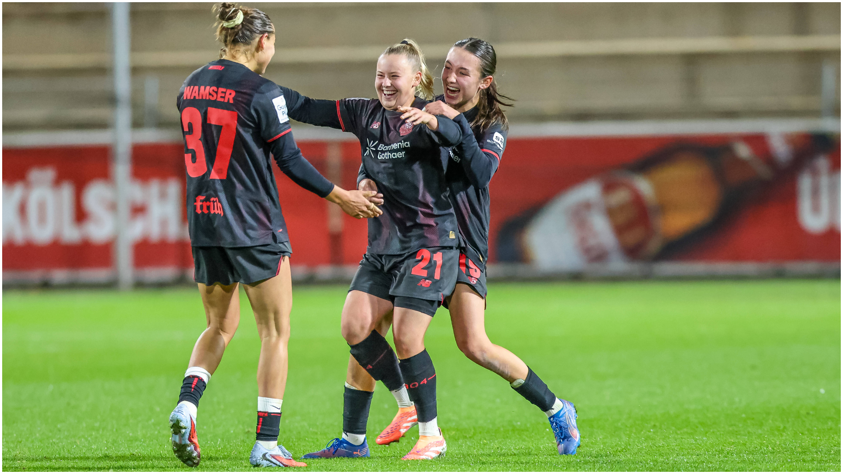 Bayer-Torjägerin Vanessa Fudalla: "Ich würde nicht Nein sagen"