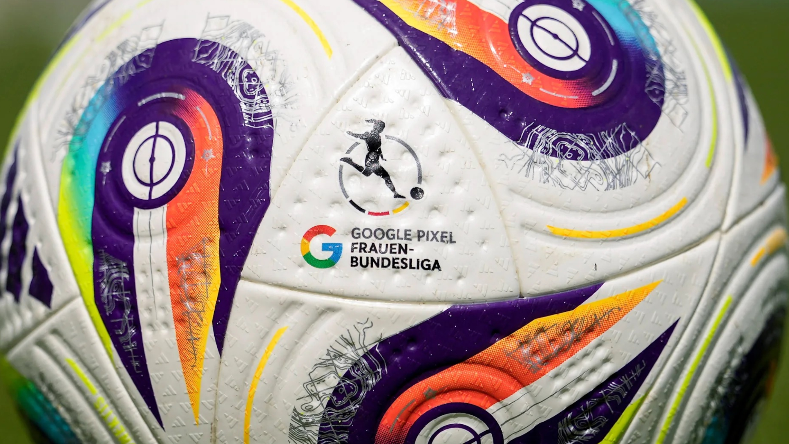 Hier ist Frankfurt gegen Freiburg live im TV und Stream zu sehen