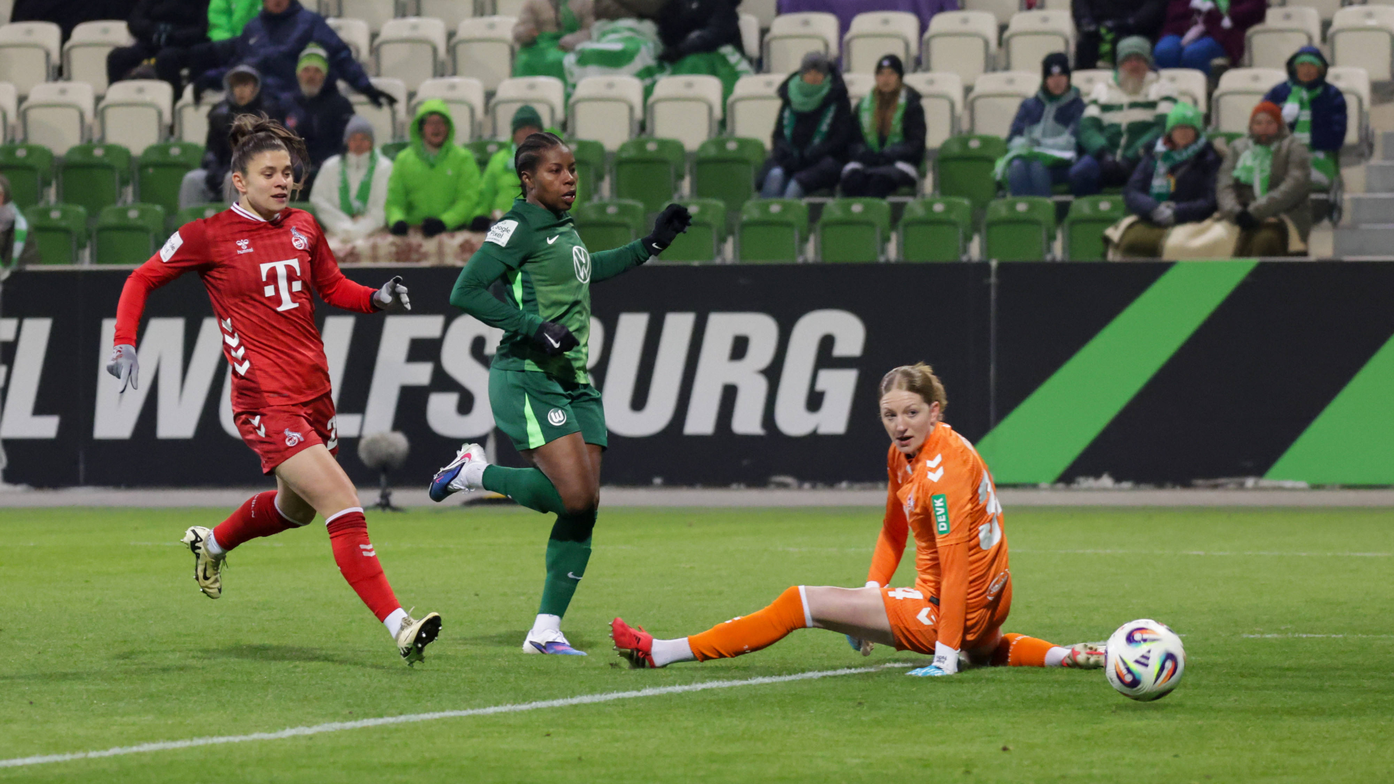 Doppelpack von Beerensteyn lässt Wolfsburg jubeln