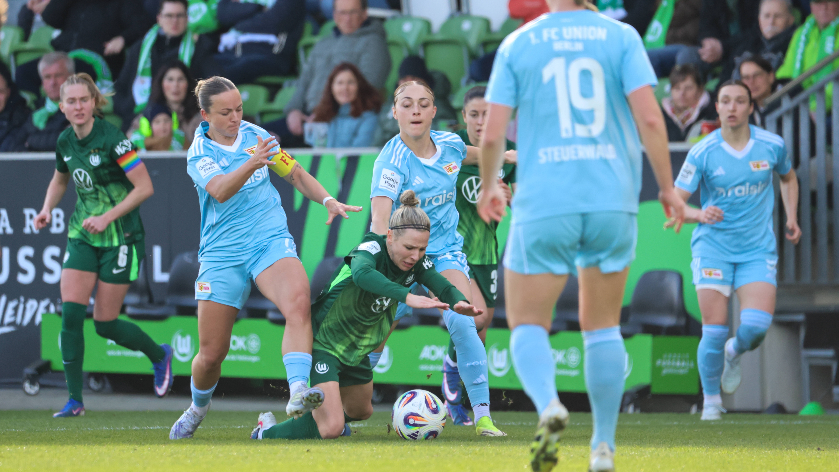 Bilder des 22. Spieltags: Sechs-Tore-Drama in Wolfsburg